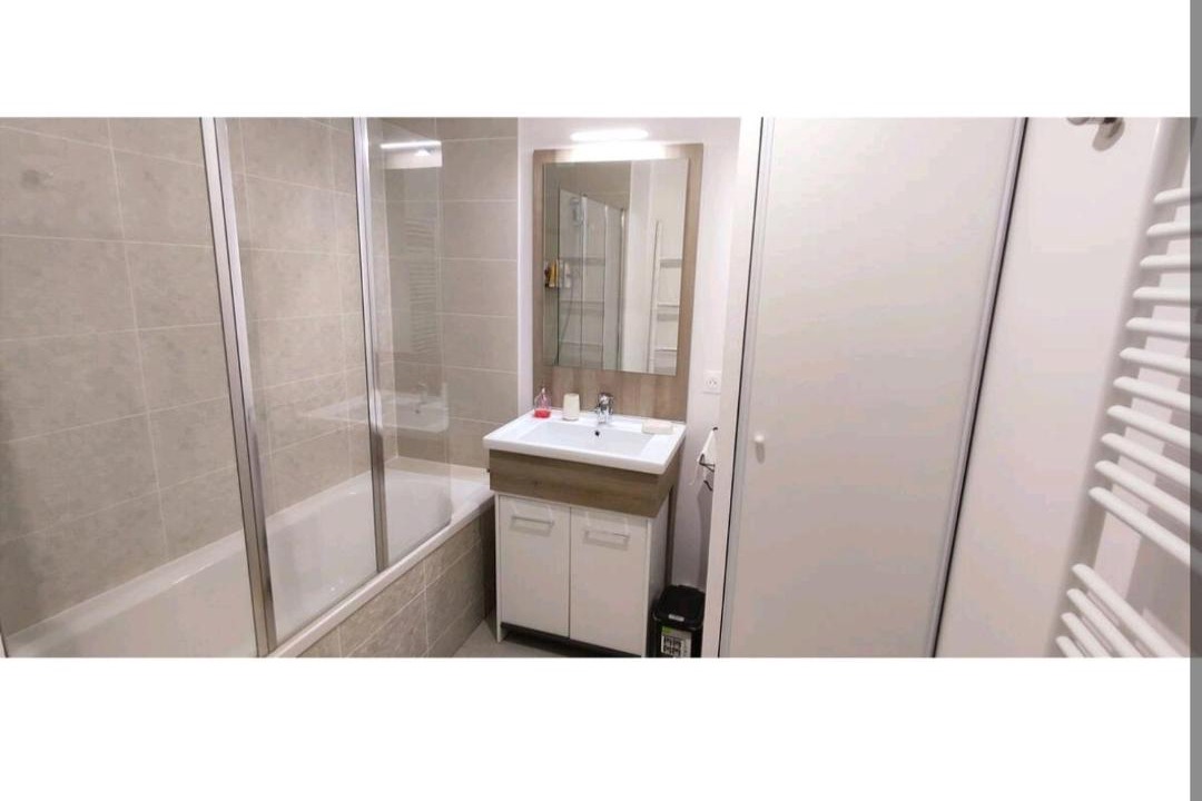 Photo of Bathroom in Villenave-d'Ornon