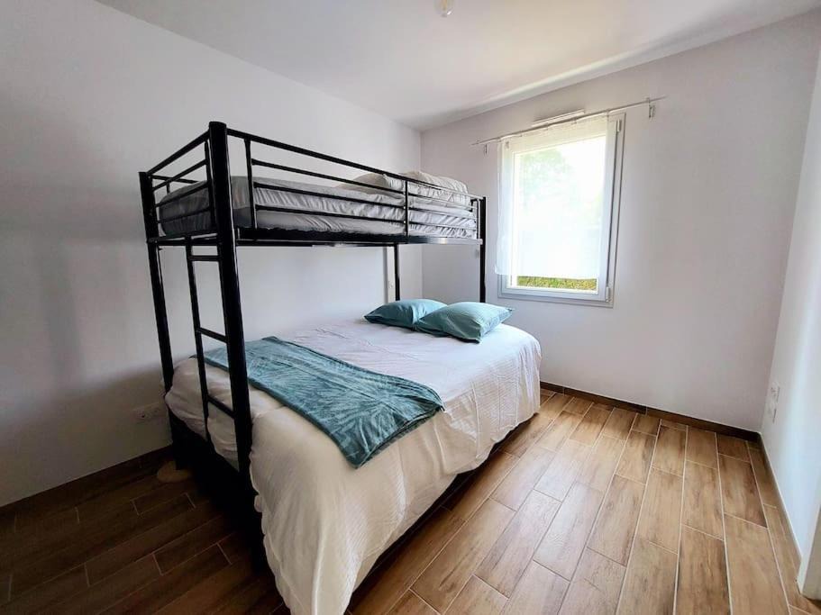 Photo of Bedroom in Les-Trois-Moutiers