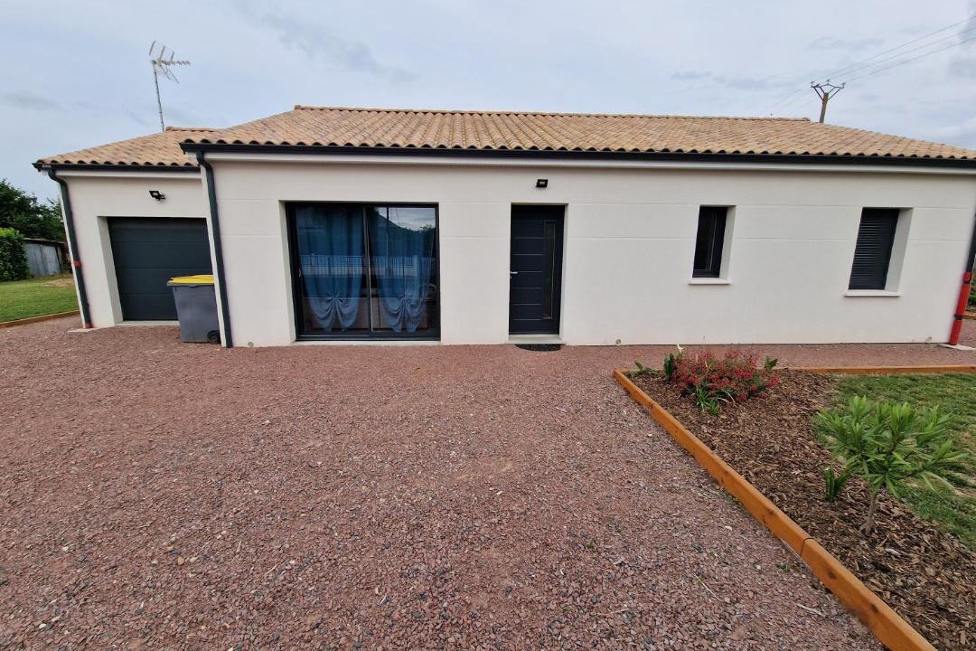 Photo of Buildings in Les-Trois-Moutiers