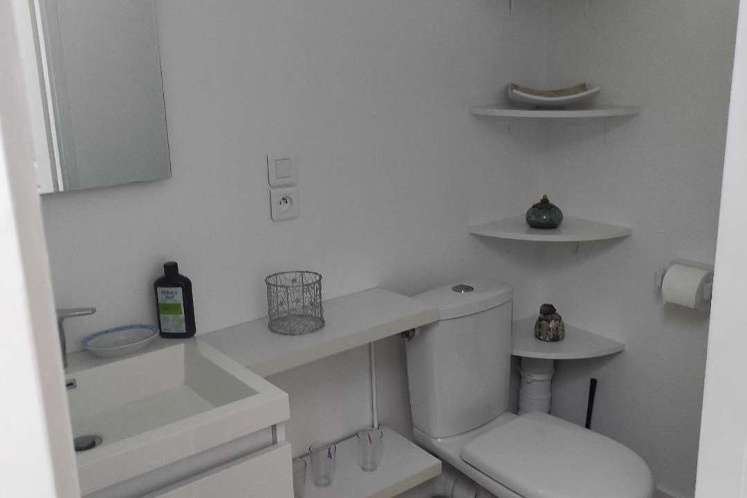Photo of Bathroom in Montrol-Senard