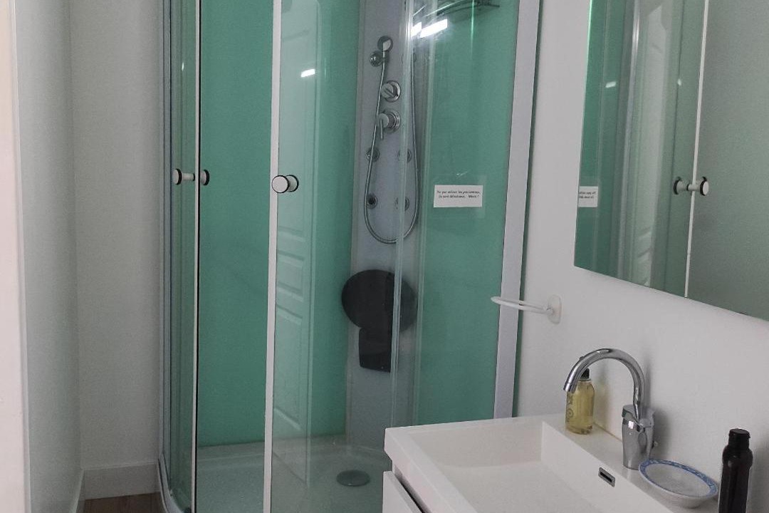 Photo of Bathroom in Montrol-Senard