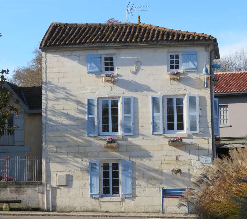 Photo of Buildings in Bourg-Charente