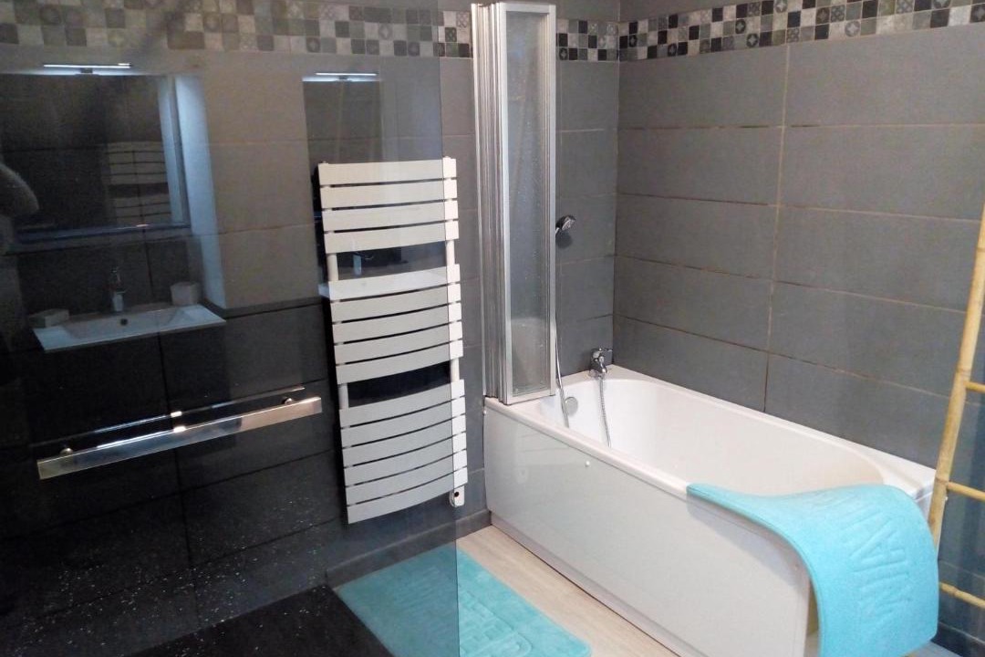 Photo of Bathroom in Bussiere-Galant