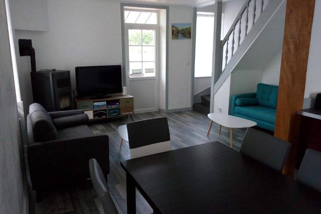 Photo of Livingroom in Bussiere-Galant
