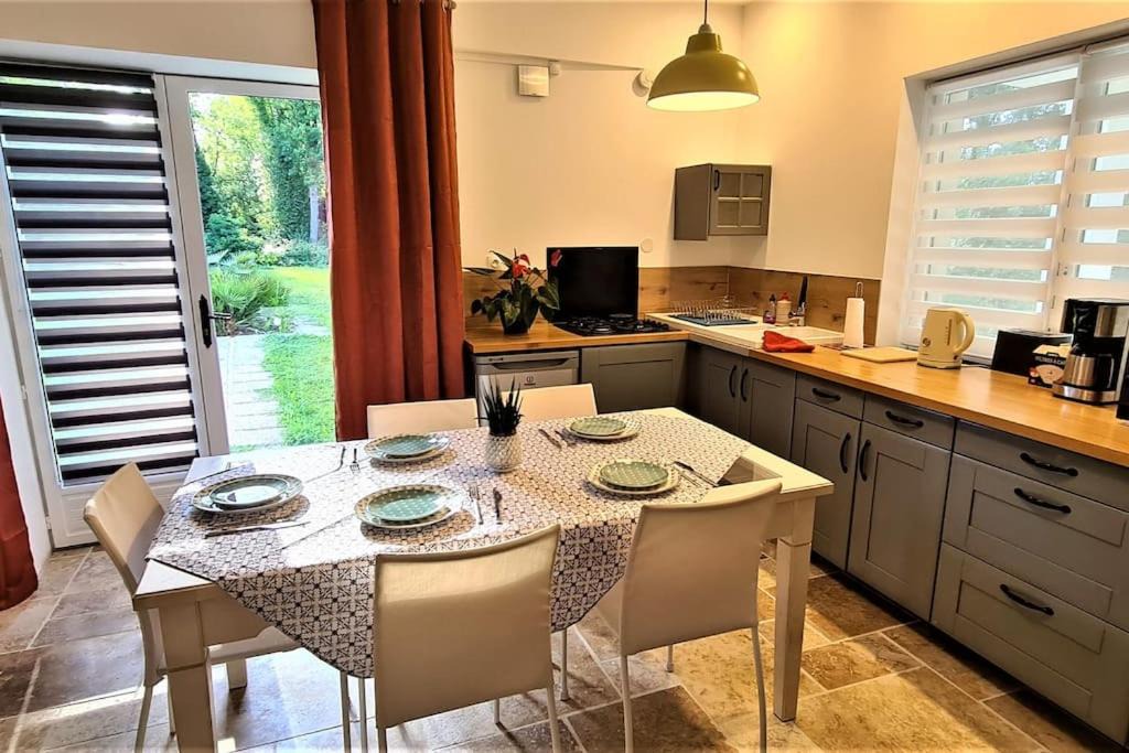 Photo of Livingroom in Sainte-Colombe-en-Bruilhois
