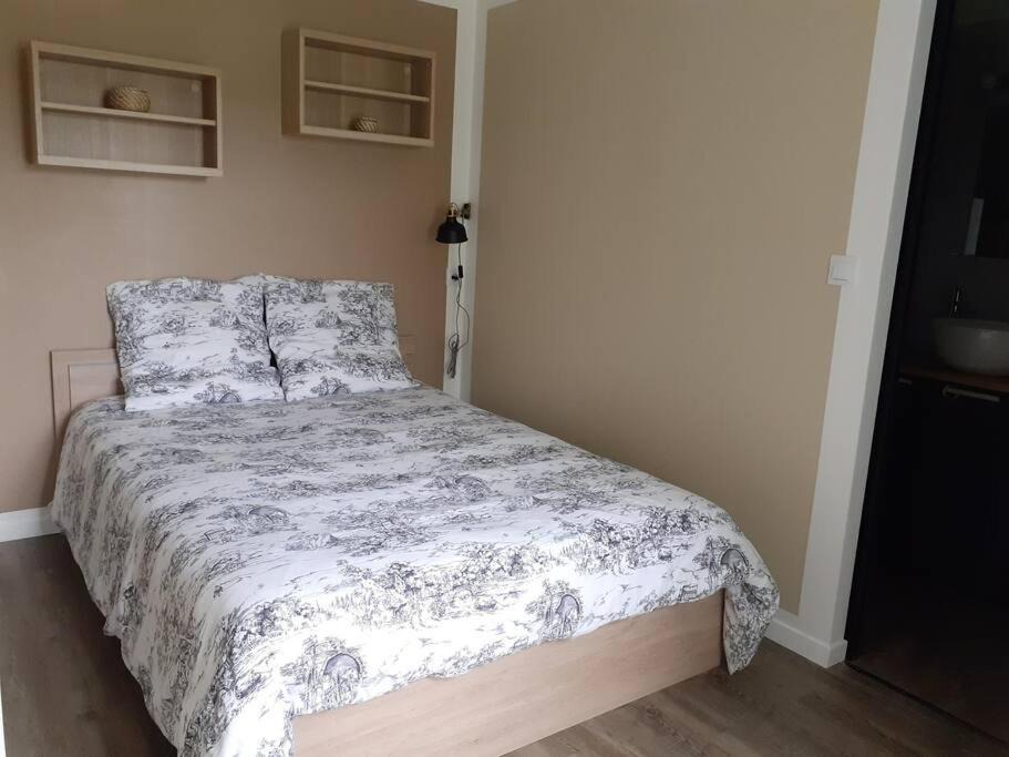 Photo of Bedroom in Saintes