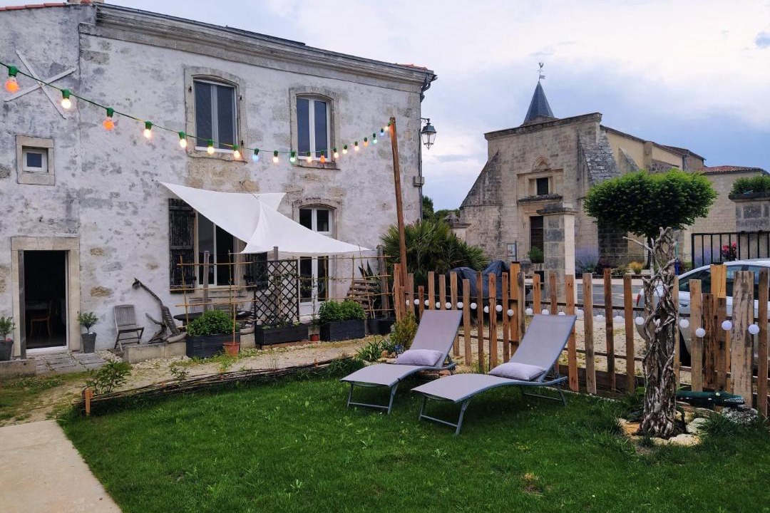 Photo of Others in Epargnes