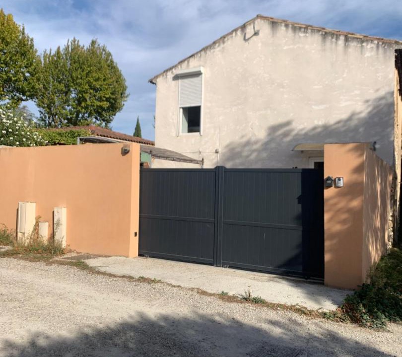 Photo of Buildings in Violes