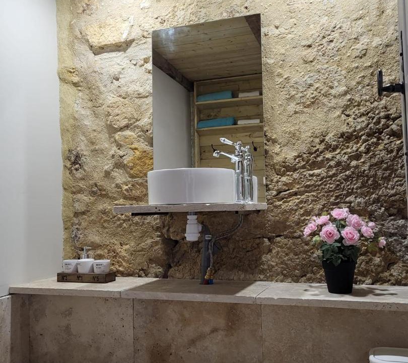 Photo of Bathroom in Couze-et-Saint-Front