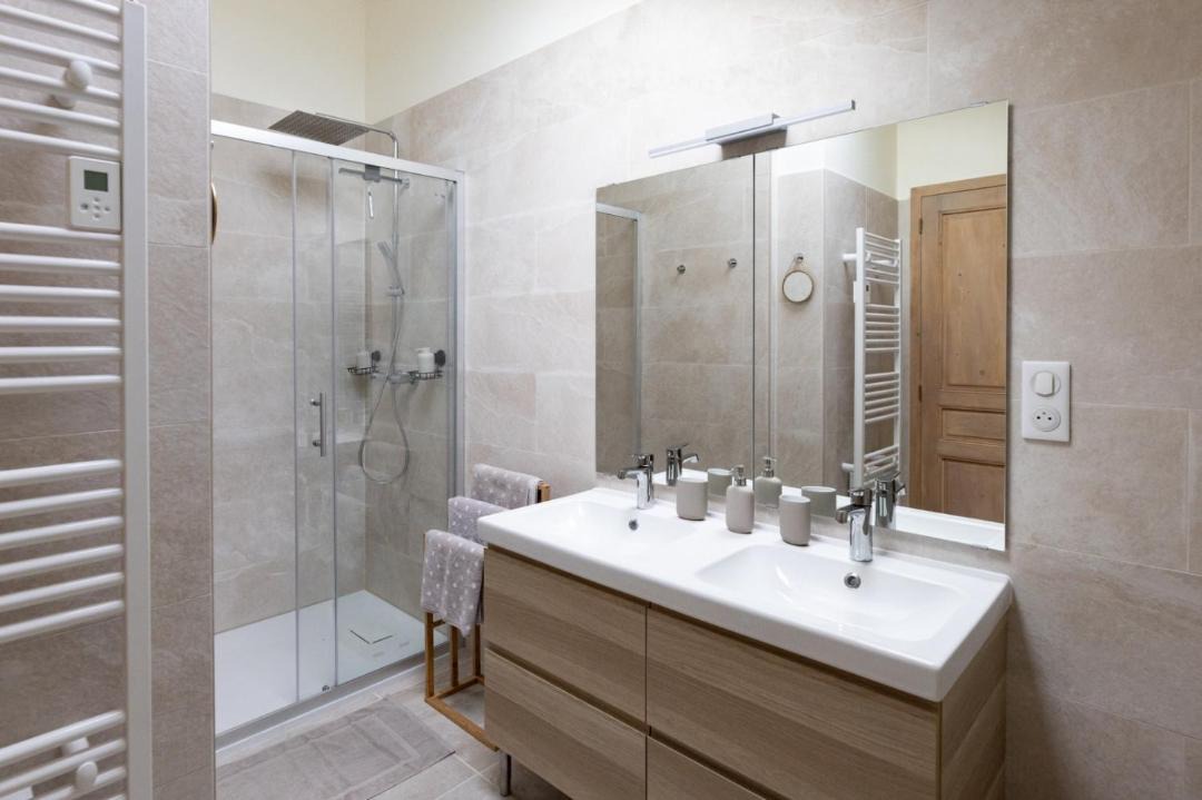 Photo of Bathroom in Sames