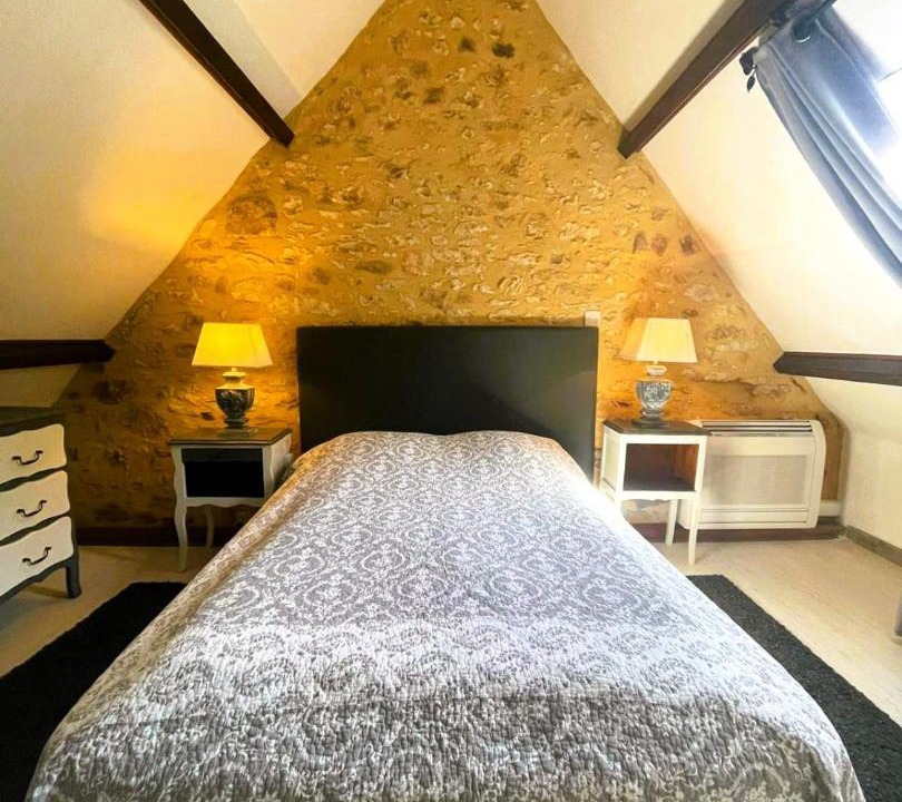 Photo of Bedroom in Saint-Julien-de-Lampon