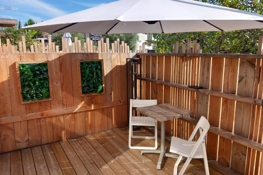 Photo of Patio Balcony in Saint-Medard-en-Jalles
