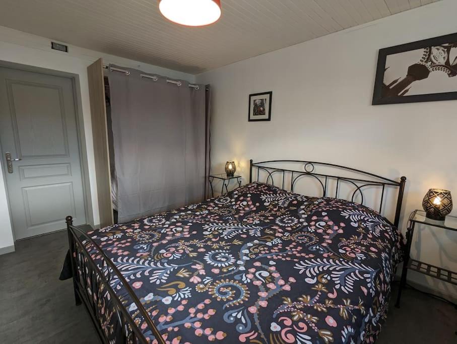 Photo of Bedroom in La Rochefoucauld