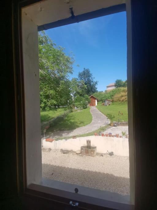 Photo of Patio Balcony in Saint-Aulaye-Puymangou