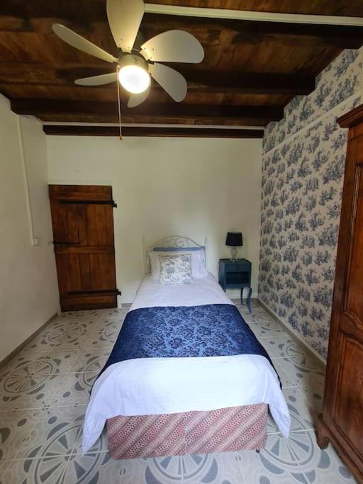 Photo of Bedroom in Saint-Aulaye-Puymangou