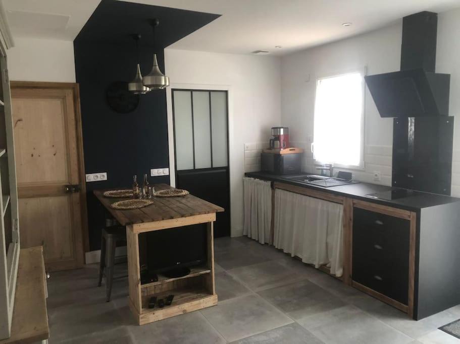 Photo of Kitchen in Saint-Georges-les-Baillargeaux