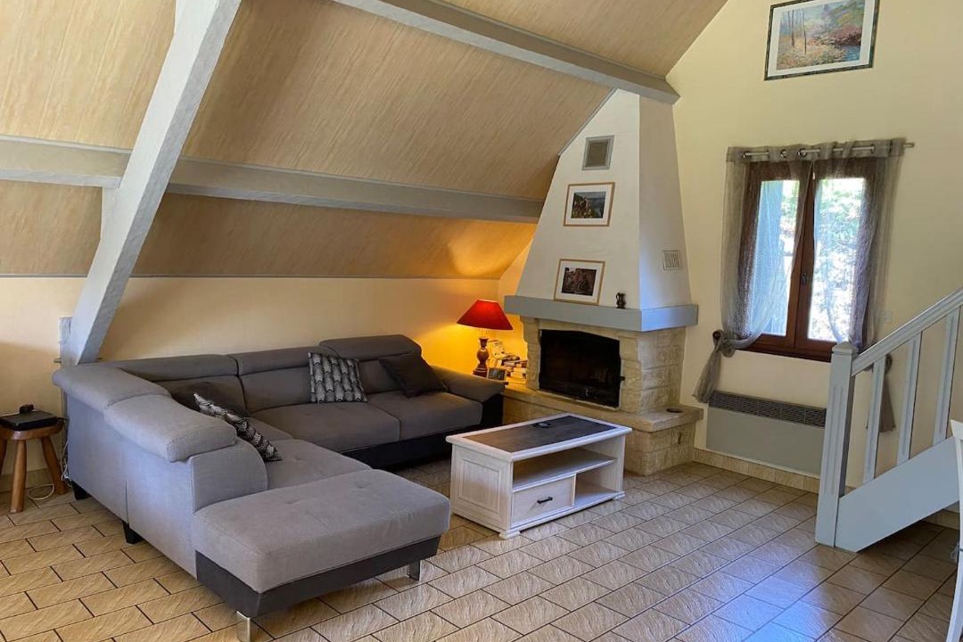 Photo of Livingroom in Saint-Julien-de-Lampon