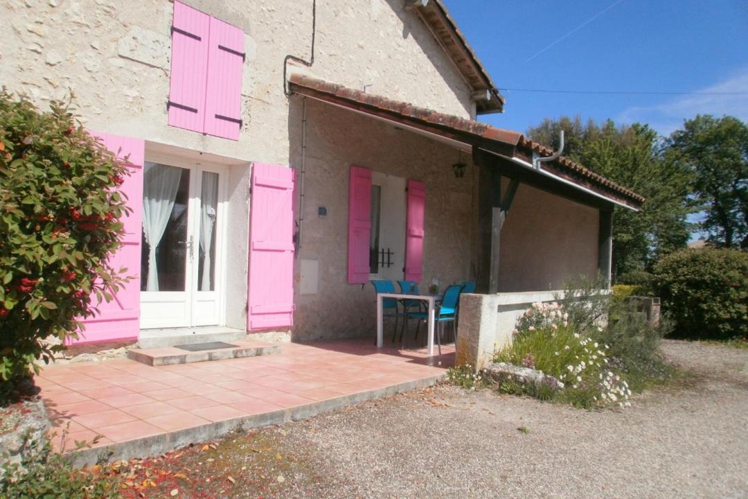 Photo of Buildings in Saint-Pierre-de-Buzet