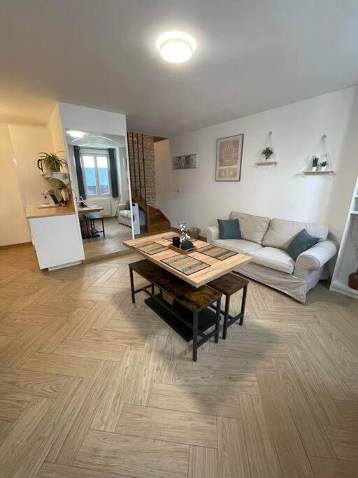 Photo of Livingroom in Saujon