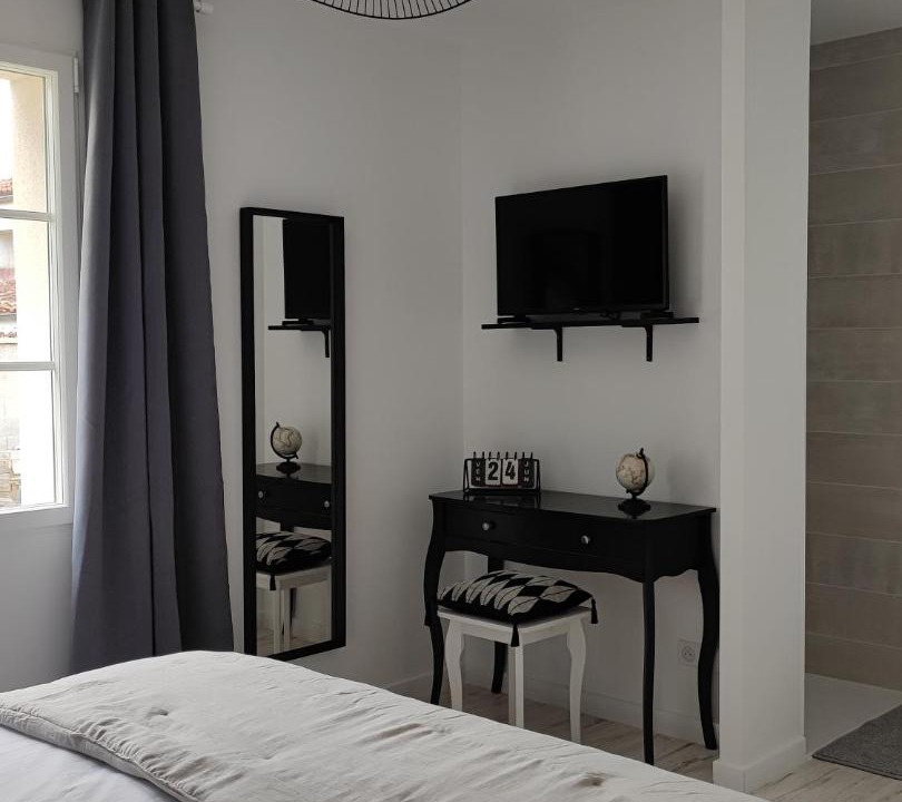 Photo of Bedroom in Corme Ecluse