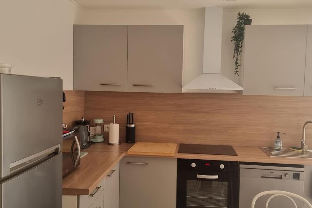 Photo of Kitchen in Saint-Seurin-sur-l'Isle