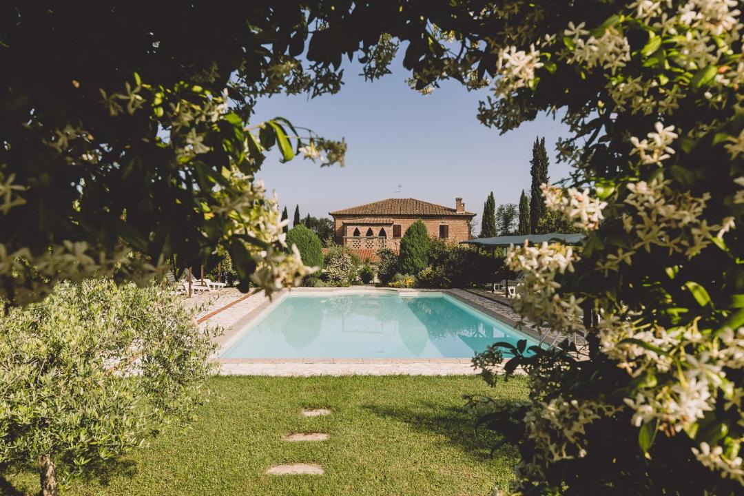 Photo of Others in Santarello