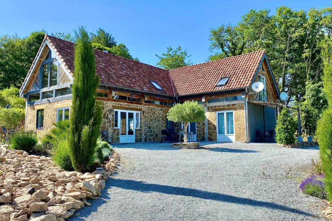 Photo of Buildings in Bessines-sur-Gartempe