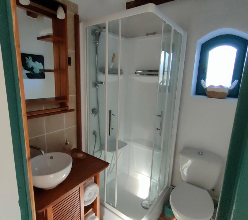 Photo of Bathroom in Berthegon