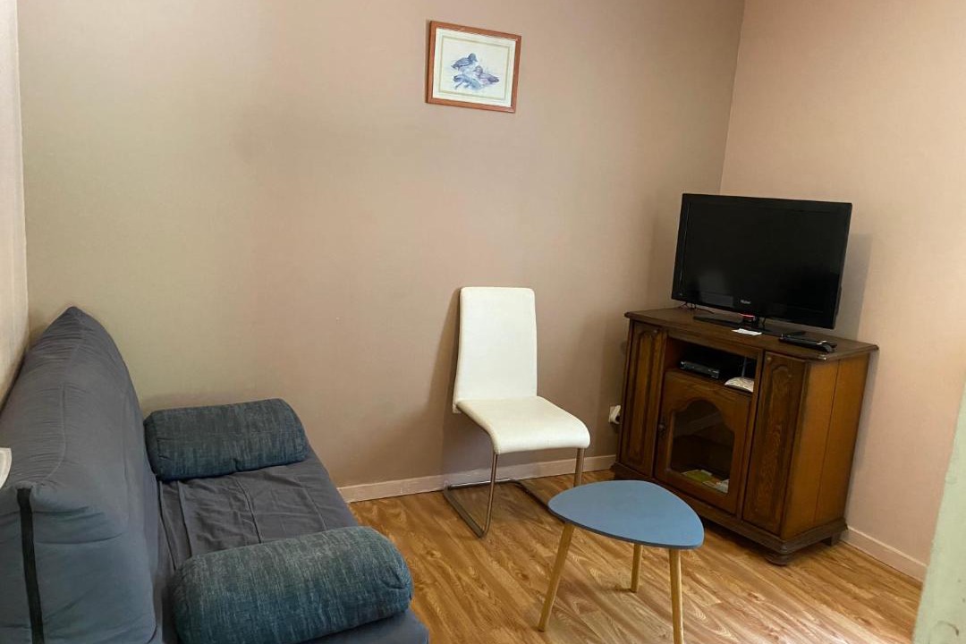 Photo of Livingroom in Saint-Julien-de-Lampon