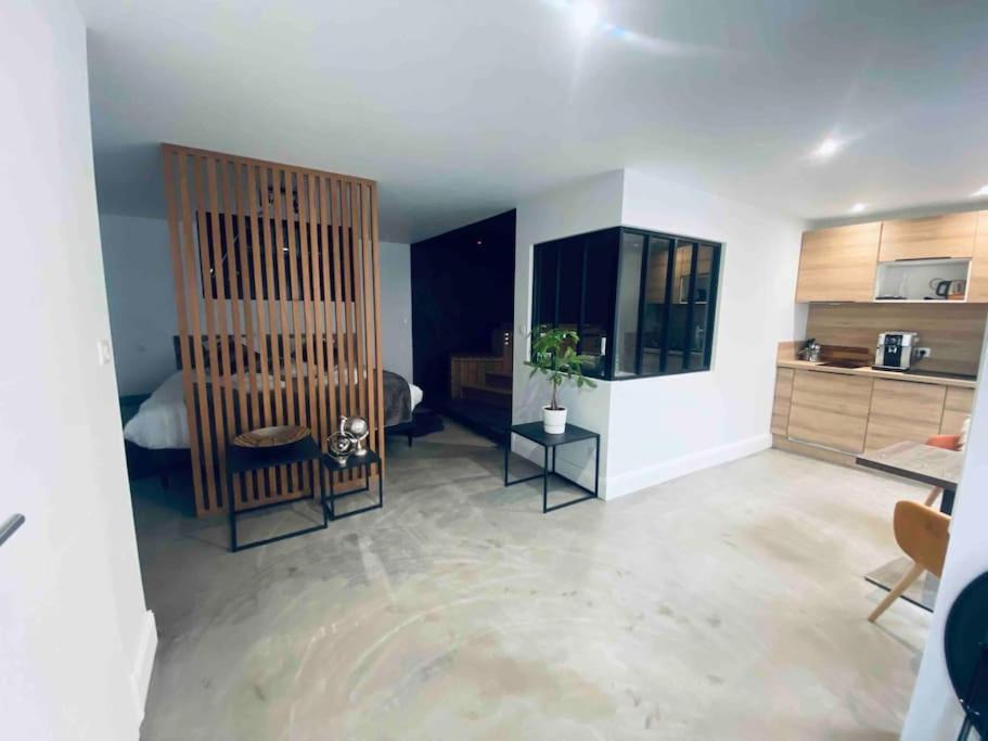 Photo of Livingroom in Saint-Bruno - Saint-Victor