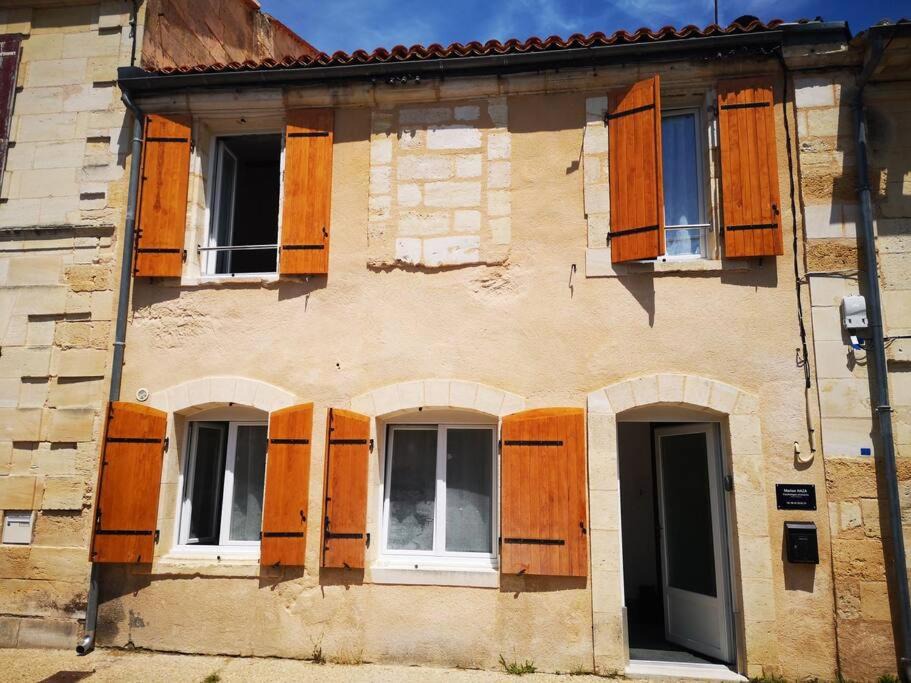 Photo of Others in Bourg-sur-Gironde