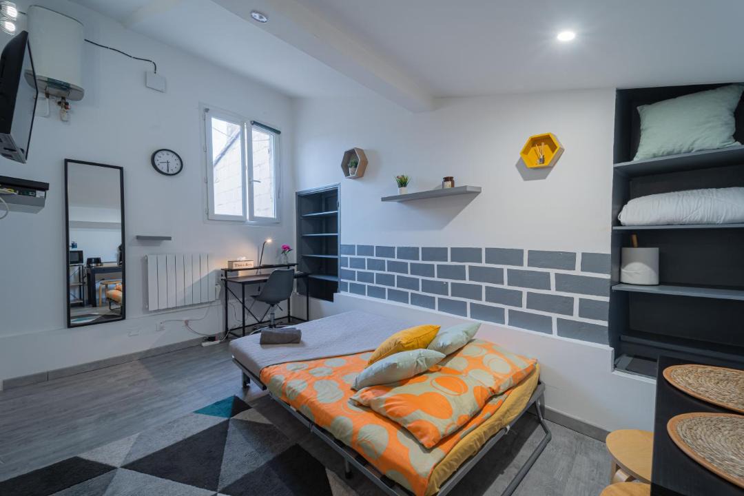Photo of Bedroom in Libourne