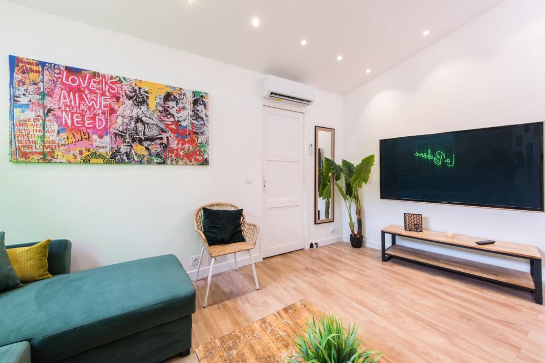 Photo of Livingroom in Hyeres City Centre