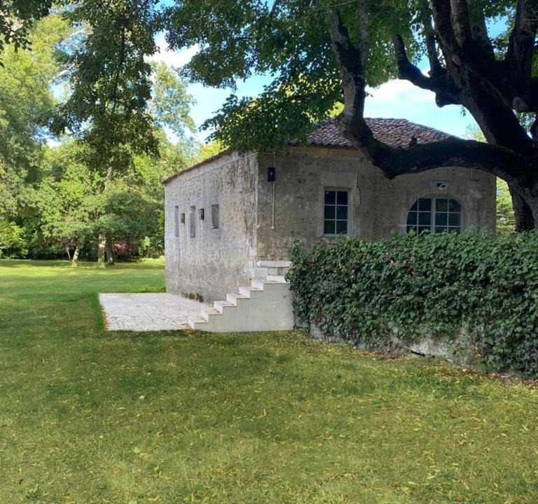 Photo of Buildings in Bourg-Charente