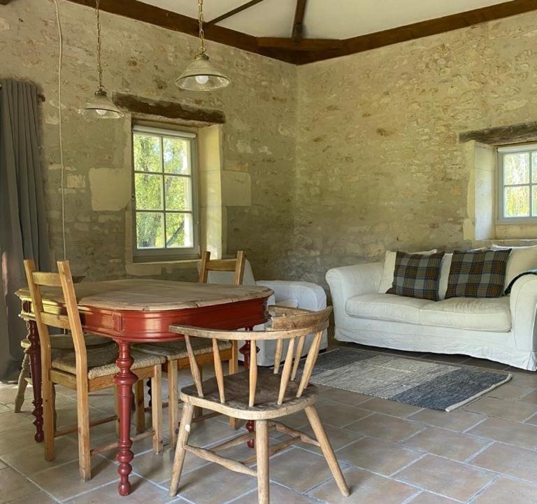Photo of Livingroom in Bourg-Charente