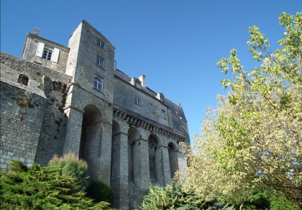 Photo of Buildings in Pons