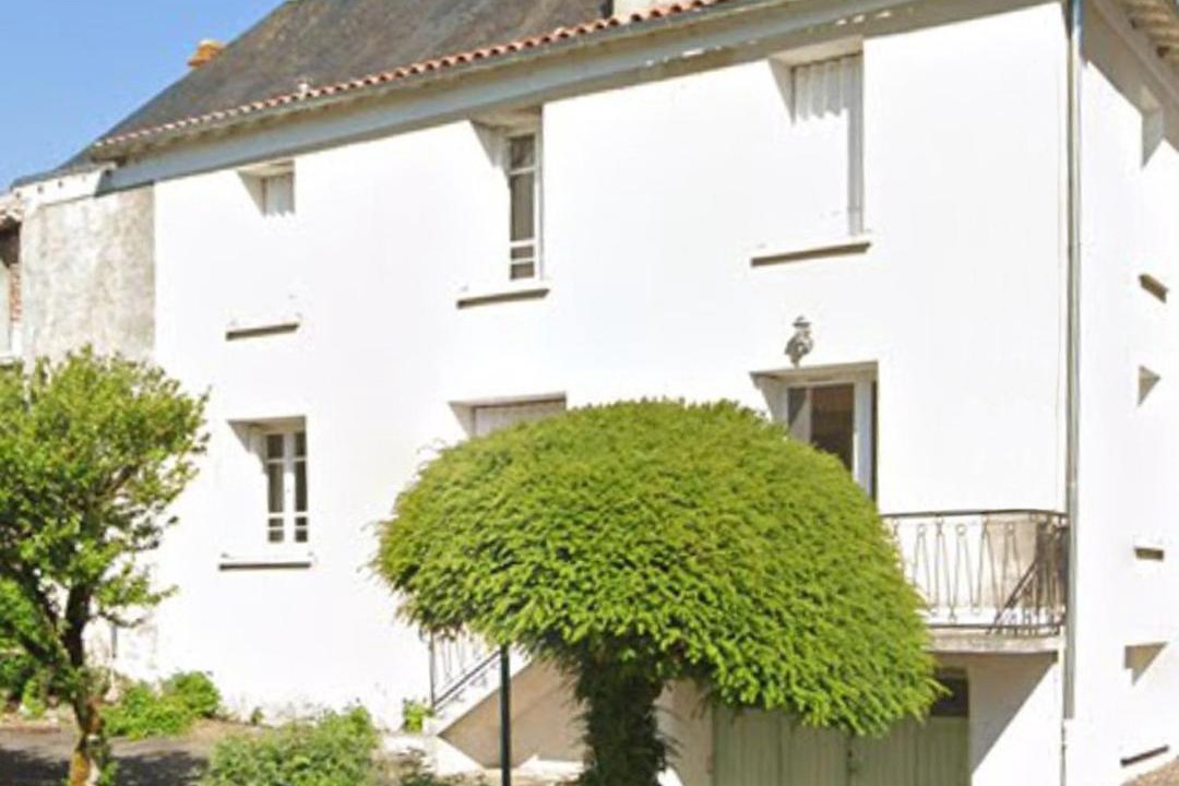 Photo of Buildings in Chateau-Garnier