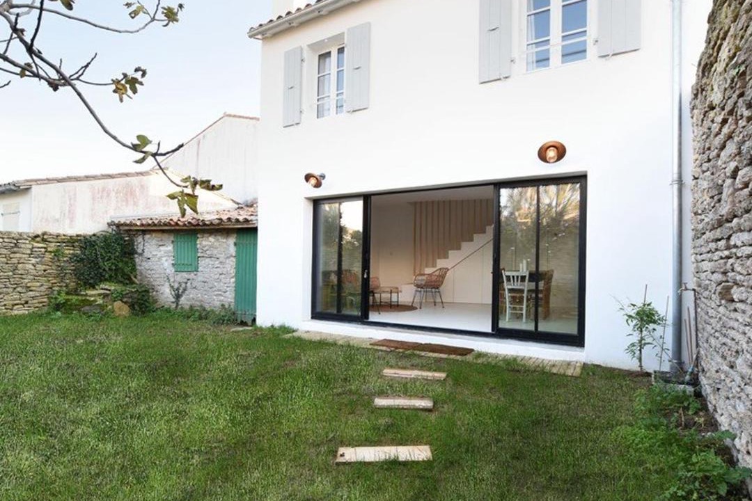 Photo of Buildings in Les Portes-en-Re