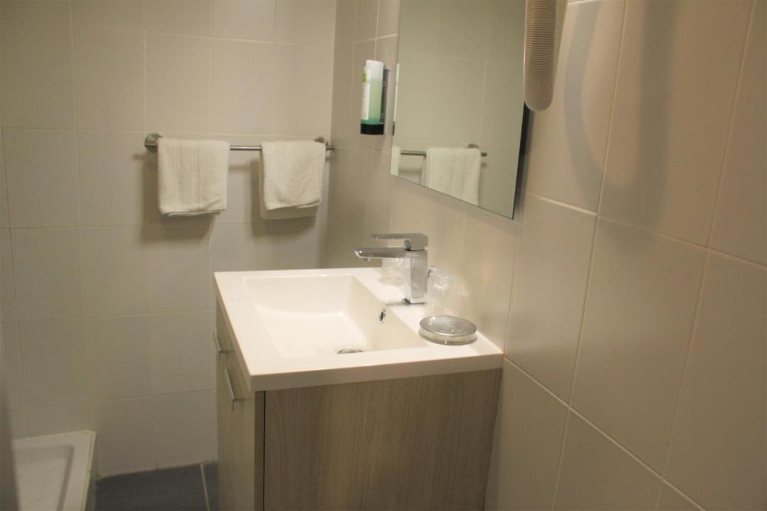 Photo of Bathroom in Beynac-et-Cazenac