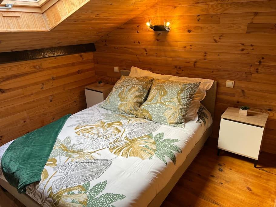 Photo of Bedroom in Saint-Pardoux-la-Riviere