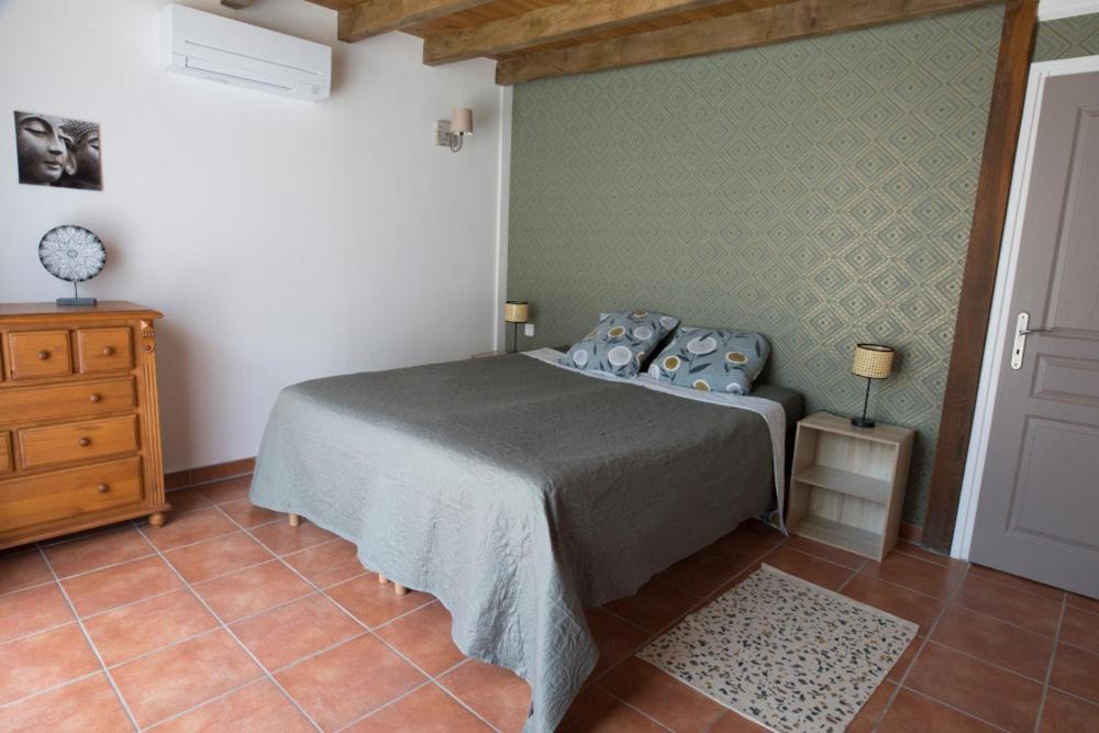 Photo of Bedroom in Ozenx-Montestrucq