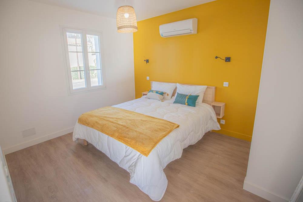 Photo of Bedroom in Les Mathes