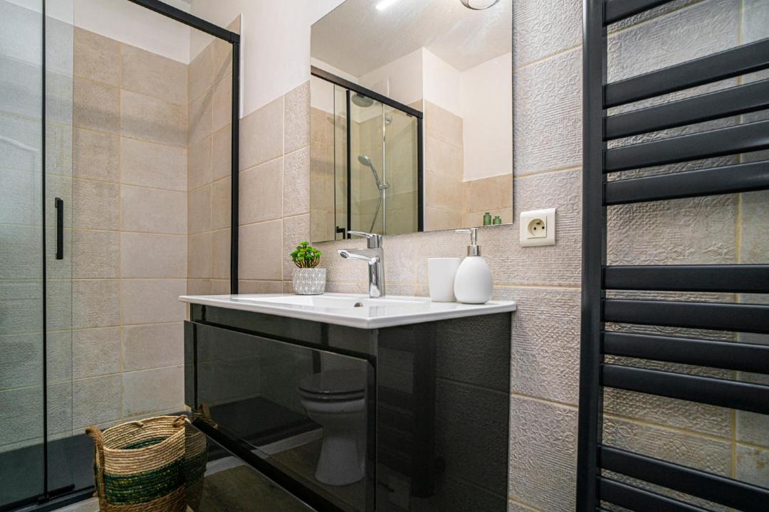 Photo of Bathroom in Centre Ville