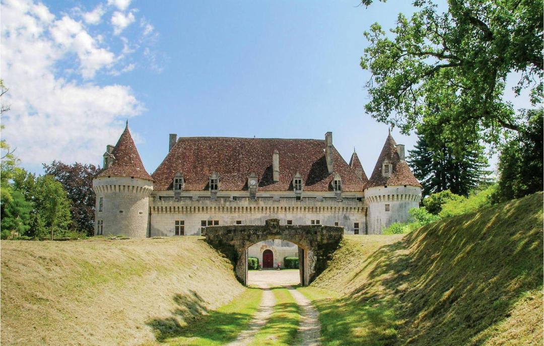 Photo of Others in Saint-Martin-des-Combes