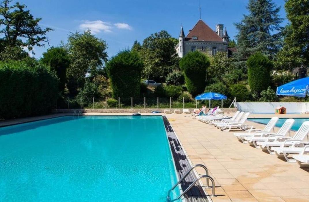 Photo of Outdoor in Champs-Romain
