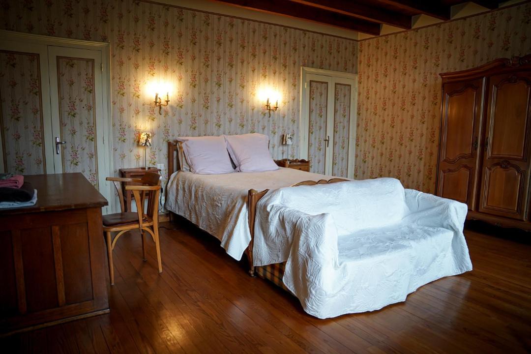Photo of Bedroom in Rouffignac