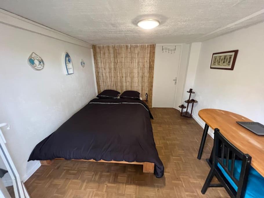 Photo of Bedroom in Lormont