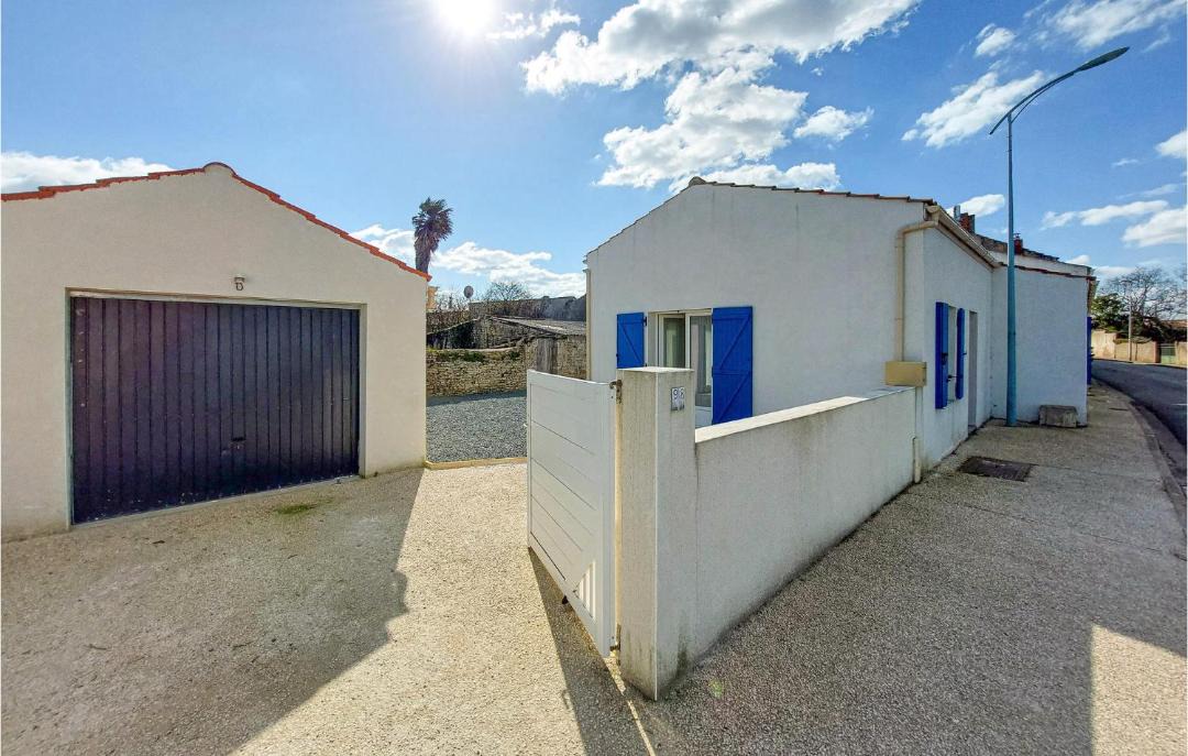 Photo of Buildings in Cheray