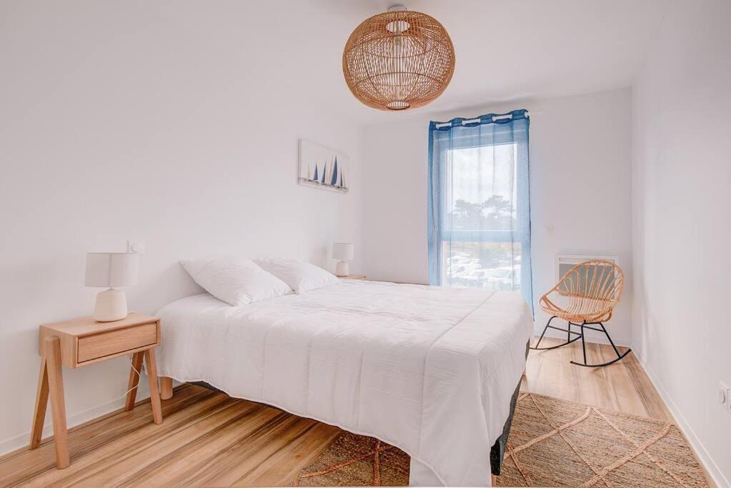 Photo of Bedroom in Lacanau-Ocean