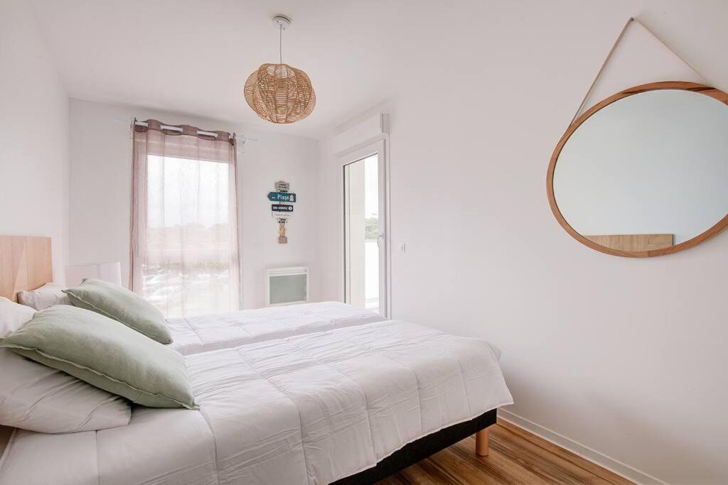 Photo of Bedroom in Lacanau-Ocean